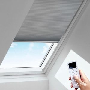 Rèm Tổ Ong Tự Động Giếng Trời Hiện Đại