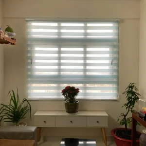 Alternative view of Rèm cầu vồng cho cửa sổ chung cư màu xanh ngọc