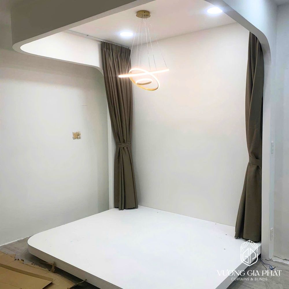 Rèm vải ngăn phòng giúp không gian kín đáo