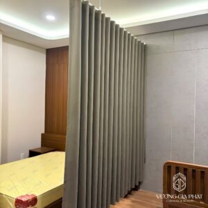 Rèm vải ngăn phòng giúp không gian kín đáo